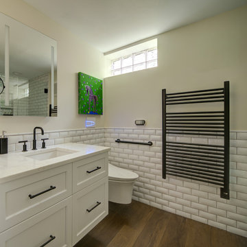 Bath Suites – A Study in Light, Material, and Proportion