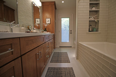 Inspiration for a contemporary bathroom remodel in Sacramento