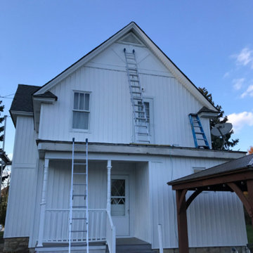Plainfield Historical Farm House Siding and Window Replacement