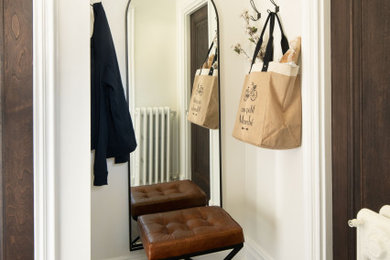 Hallway - hallway idea in Chicago