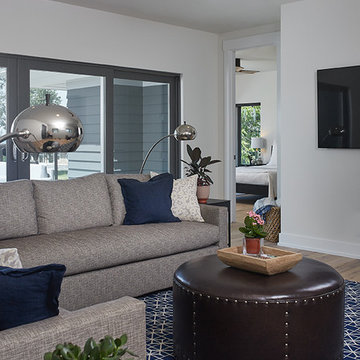 Winston - Contemporary Waterfront