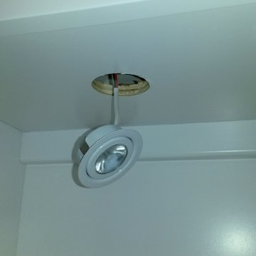 Display cabinet LED low voltage lighting