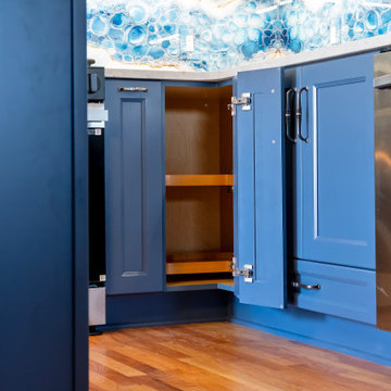 A Fun, Fresh Kitchen for a Multi-Generation Home