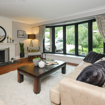 New Bow Window in Spectacular Living Room - Renewal by Andersen Greater Toronto 