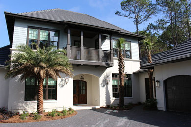 Coastal exterior home idea in Miami