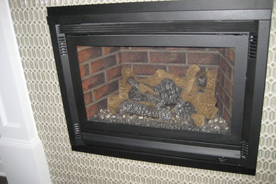 Direct vent gas fireplace insert