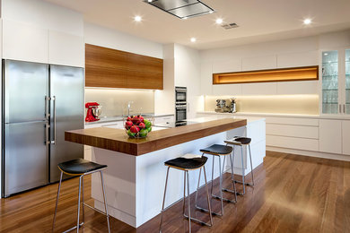 Design ideas for a modern kitchen in Adelaide.