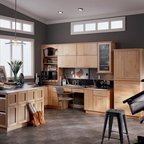 KraftMaid Brockton Maple Honey Spice