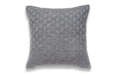 Basket Weave Han Knit Pillow Cover In Grey 16 in