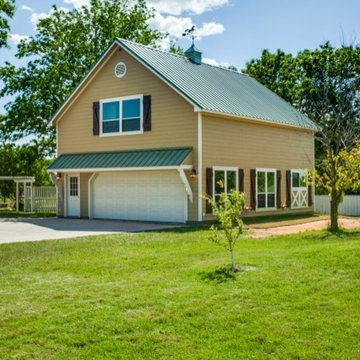 Detached Garage and Shop