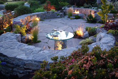 Example of a classic home design design in Vancouver