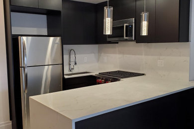 Example of a kitchen design in New York