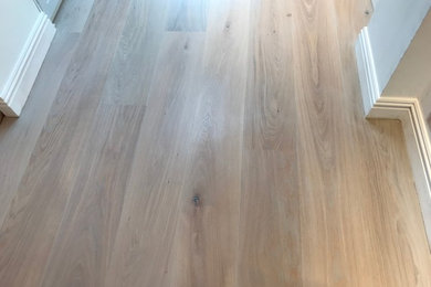 oak floor + oil finishing