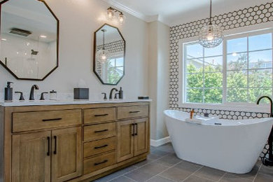 Bathroom - bathroom idea in San Diego
