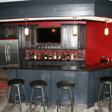 Bar/Entertainment Areas