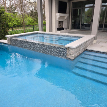 Luxury pool and hot tub in high-end Brentwood's Witherspoon's neighborhood!