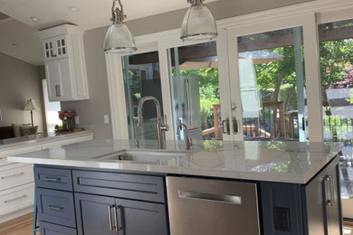 Kitchen - kitchen idea in San Francisco