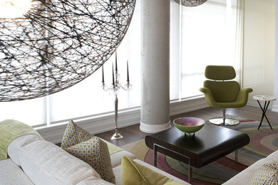 Trendy living room photo in Toronto