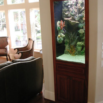 Vertical Aquarium with Coral Reef Insert