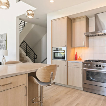 Playa Vista Drive Kitchen and Baths / Playa Vista, CA