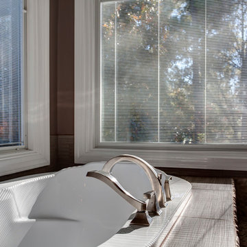 CotY Award Winning Hampton Chase Master Bathroom
