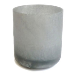 Martha Sturdy resin round cache in silver marble - Home Decor