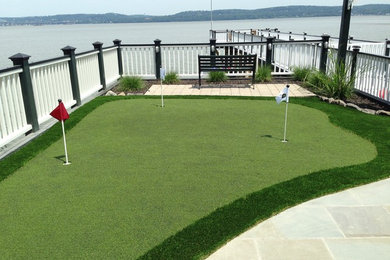 Inspiration for a mid-sized coastal exterior home remodel in New York