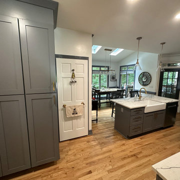 Chamblee Kitchen & Laundry Room