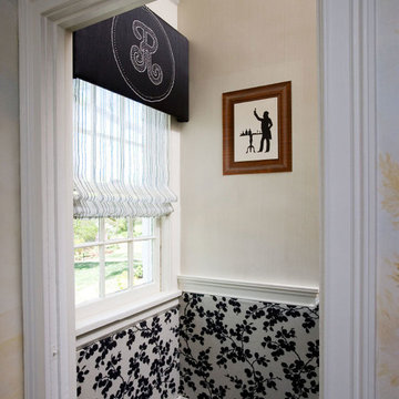 Hallway / stairs