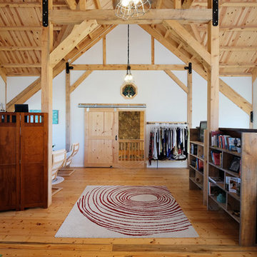 Acreage Barn Home in Iowa