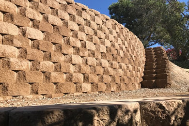 Inspiration for a mid-sized traditional full sun backyard landscaping in San Diego.