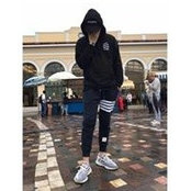 Raymond Tse's photo