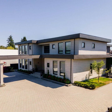 Richmond Contemporary Large Mansion Exterior view