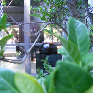 Eichler's home atrium in Sunnyvale, CA