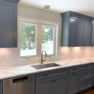 Kraftmaid Sedonna Maple Lagoon
