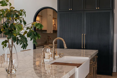 Example of a kitchen design in Salt Lake City