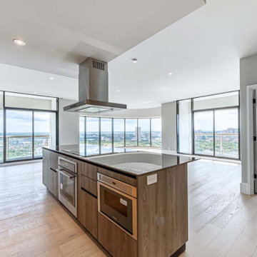 Houston High Rise Condos: Make the Most of Summer Living at The Parklane