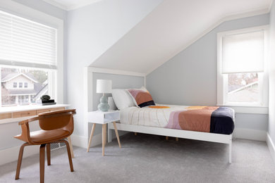 Bedroom - craftsman bedroom idea in Detroit