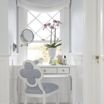 Built-in Make Up Vanity