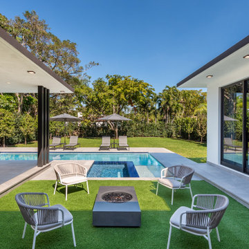 Contemporary Home - 09