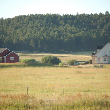 Modern yet Traditional Monument Farm House