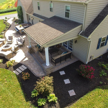 Outdoor Kitchen With Grill