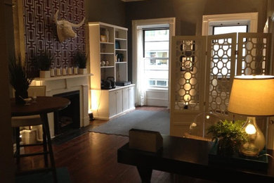 Inspiration for a modern home design remodel in New York