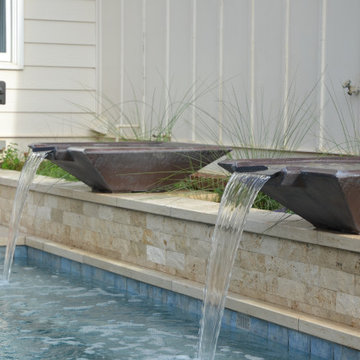This small backyard has it all!