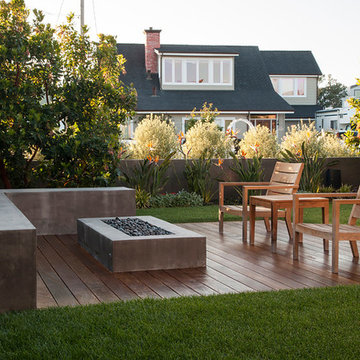 Courtyard Fire Pit + Concrete Bench