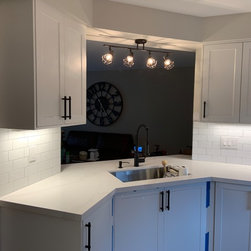 Executive Shaker | White Textured Cabinets - Kitchen Cabinetry