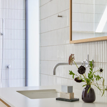 Australian Minimalist Ground-Up