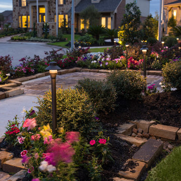 Ashton Woods Model Home - Fieldstone