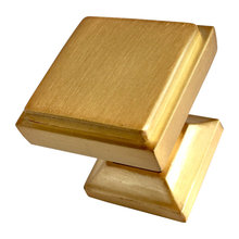 Knobs and pulls