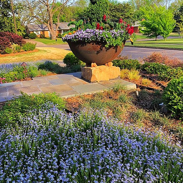 Sugar Kettle Landscape Planter 3